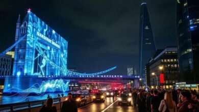 Galaxy Unpacked 2025: Projeções Holográficas Impressionam em Londres