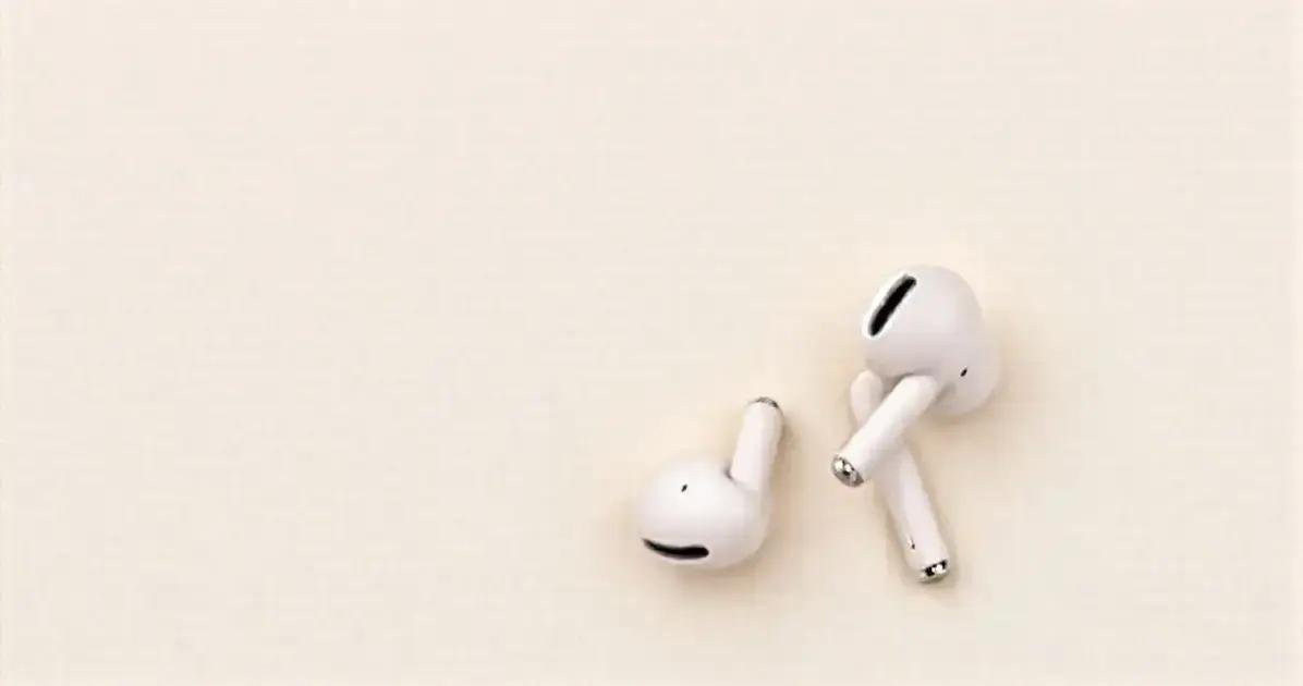 ColorWare Lança Novos AirPods Customizados em Tons Neutros