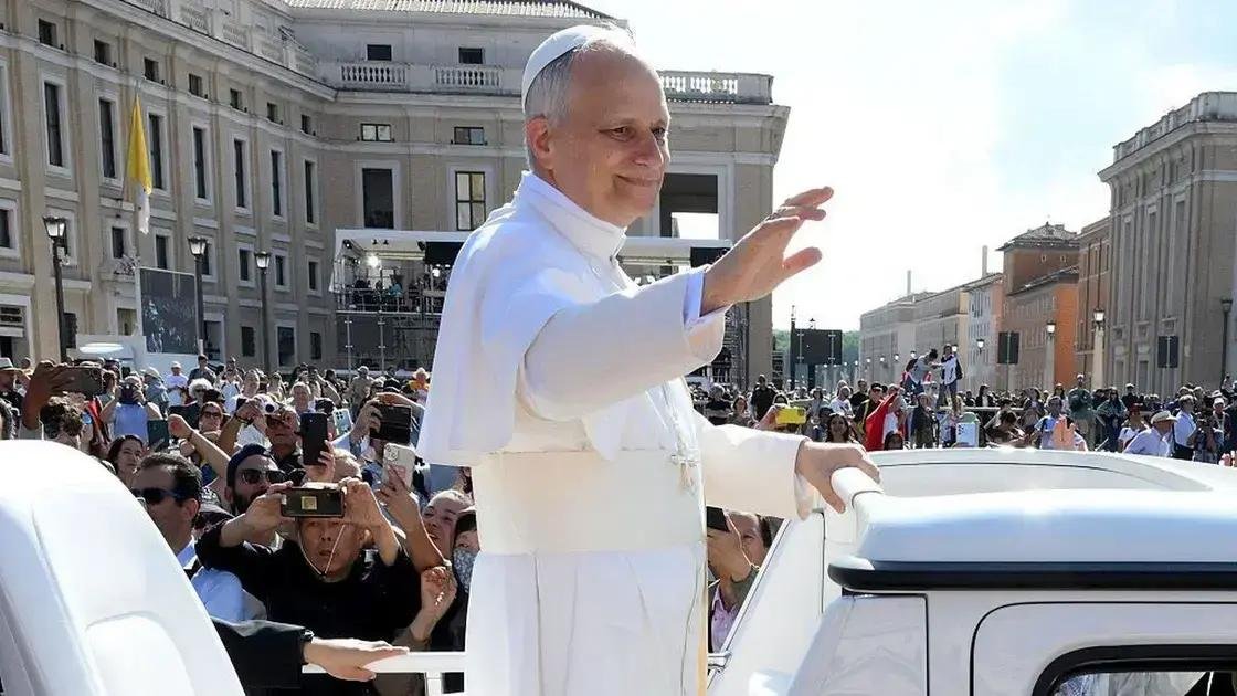 Papa Leão XIV enfatiza regulamentação da Inteligência Artificial